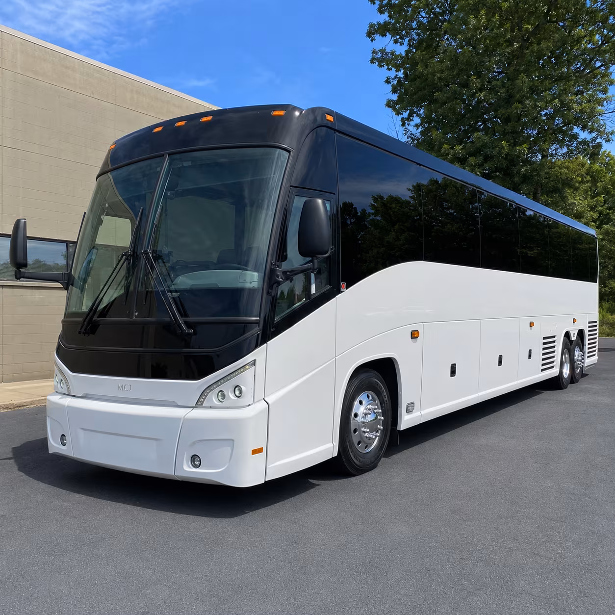 employee shuttle buses for lawrence warehouse and distribution groups