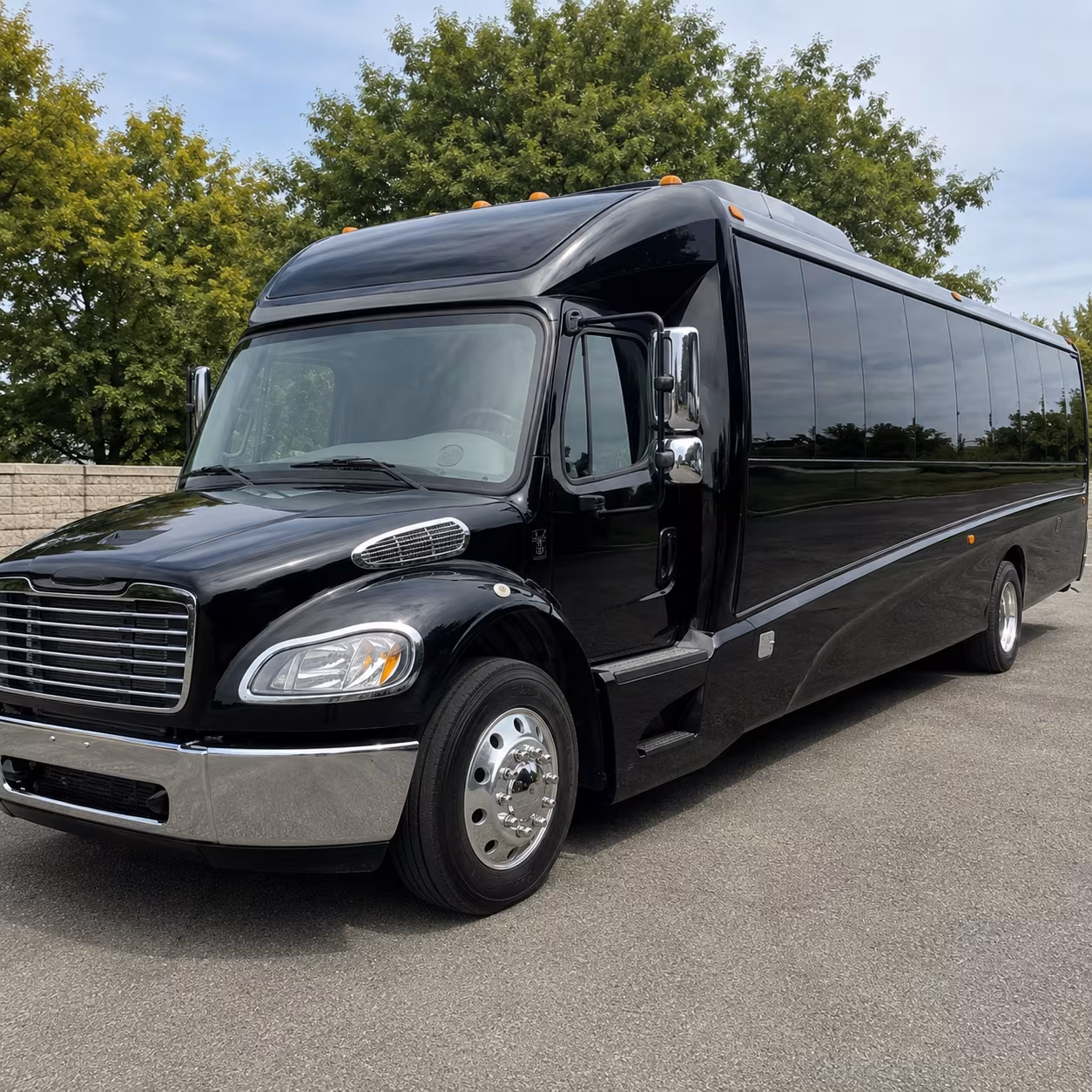 lawrence 28 passenger minibus