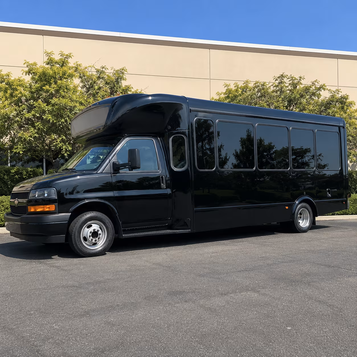 lawrence kansas city entertainment districts party bus rental