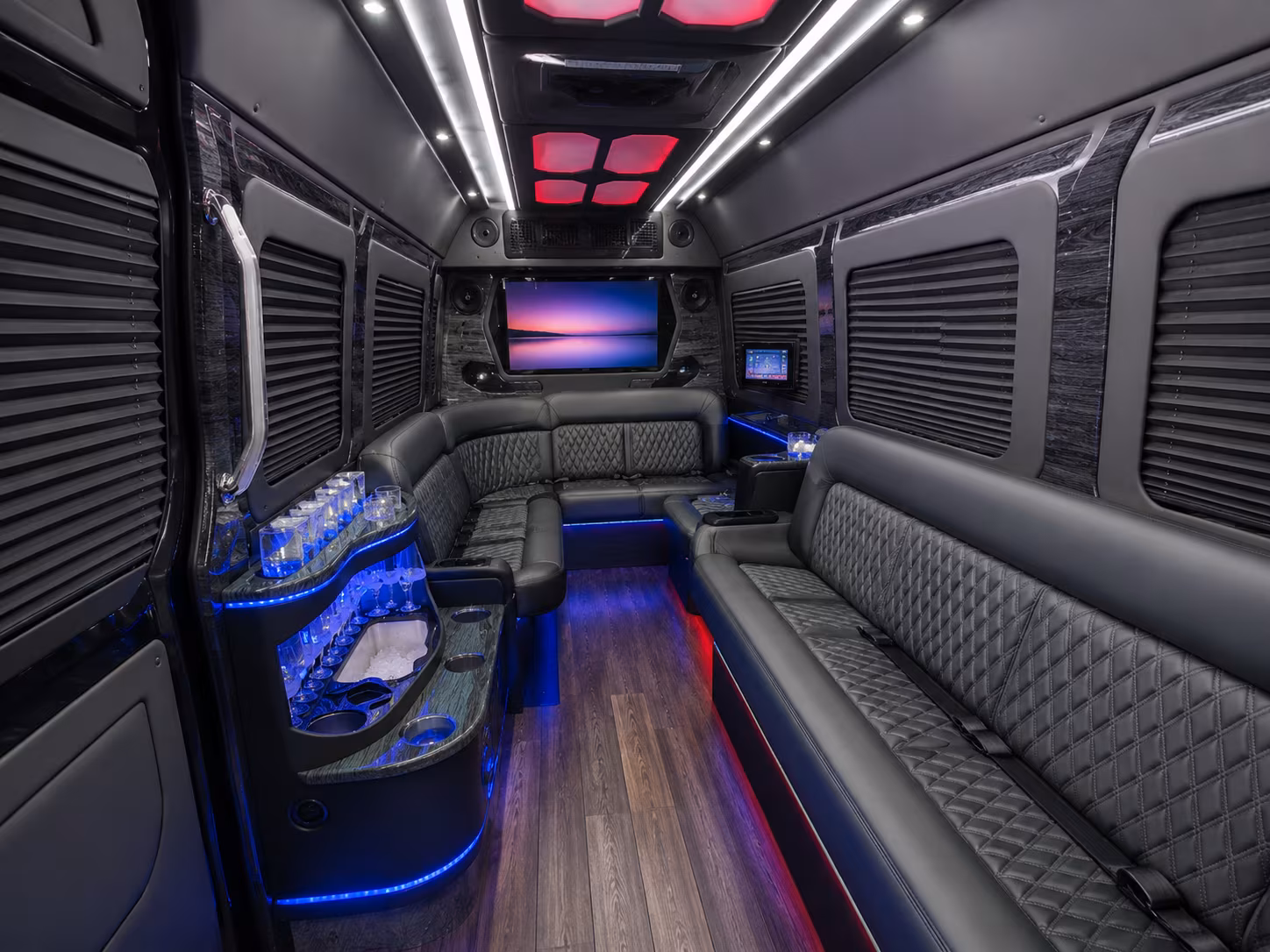 lawrence sprinter limousine inside