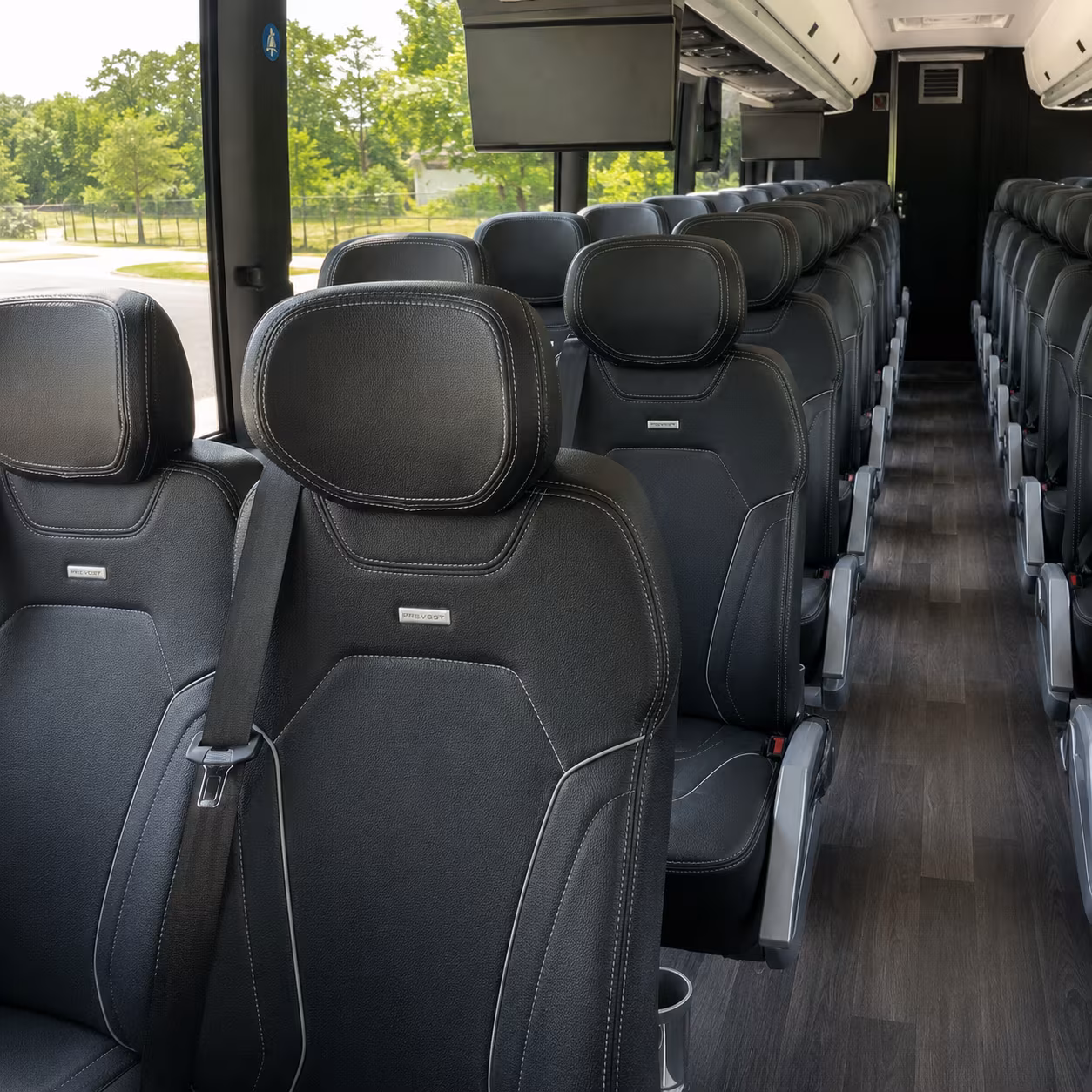 long distance charter buses from lawrence to arrowhead stadium and t mobile center