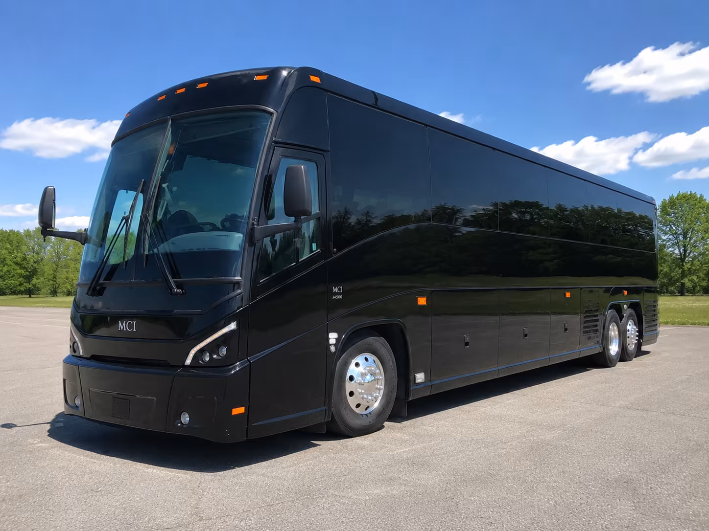 shuttle buses for fort leavenworth and surrounding military installations